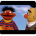Bert en Ernie het na aapspel -